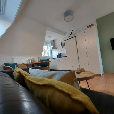 Alojamento de Acomodação e Pequeno-almoço Prins Appartementen 3*