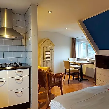 B&B Prins Appartementen 4*