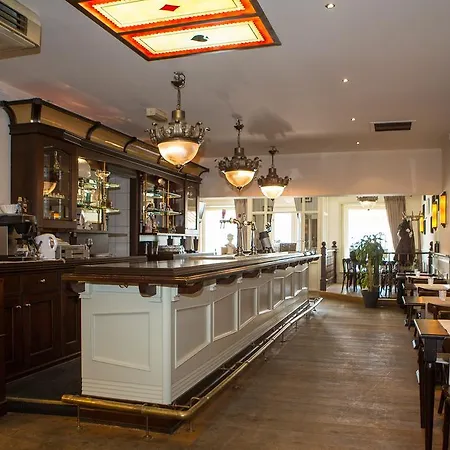 Alojamento de Acomodação e Pequeno-almoço Prins Appartementen 3*